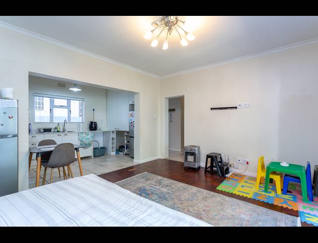 3 BEDROOM APARTMENT FOR SALE IN KENILWORTH